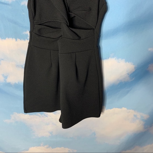 Boohoo- Black Romper size 4 - Picture 3 of 11